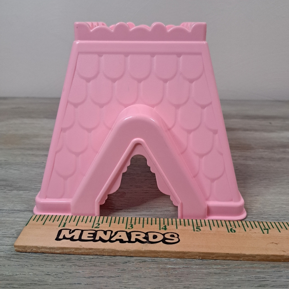PLAYSKL pink victorian top of play house